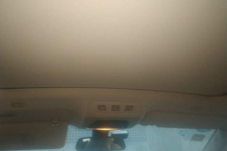 Used BMW 5 Series GT 2015 528i Leading Model Headliner