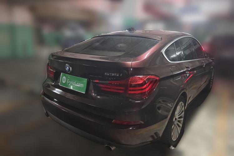Used BMW 5 Series GT 2015 535i Leading Model Rear Right 45 Deg