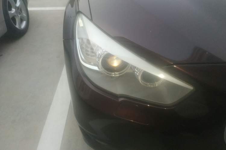 Used BMW 5 Series GT 2015 528i Leading Model Right Front Headlight