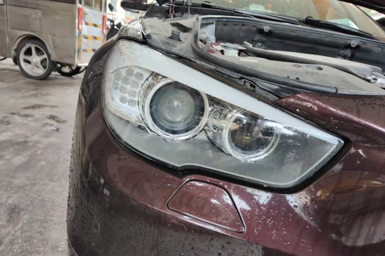 Used BMW 5 Series GT 2015 528i Leading Model Right Front Headlight