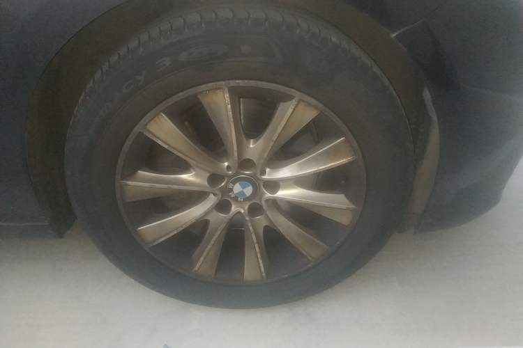 Used BMW 5 Series GT 2015 528i Leading Model Right Front Wheel Hub