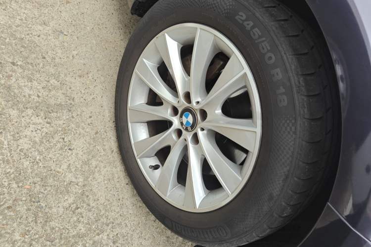 Used BMW 5 Series GT 2015 528i Leading Model Right Front Wheel Hub