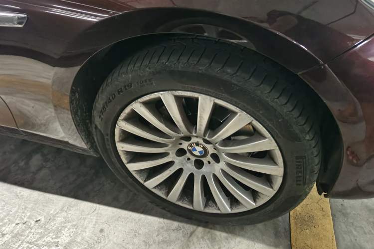 Used BMW 5 Series GT 2015 535i Leading Model Right Front Wheel Hub