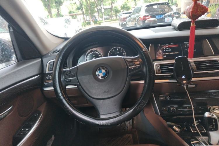 Used BMW 5 Series GT 2015 528i Leading Model Steering Wheel