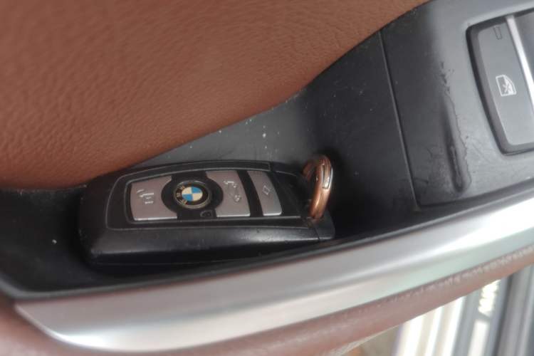 Used BMW 5 Series GT 2015 528i Leading Model Vehicle Key