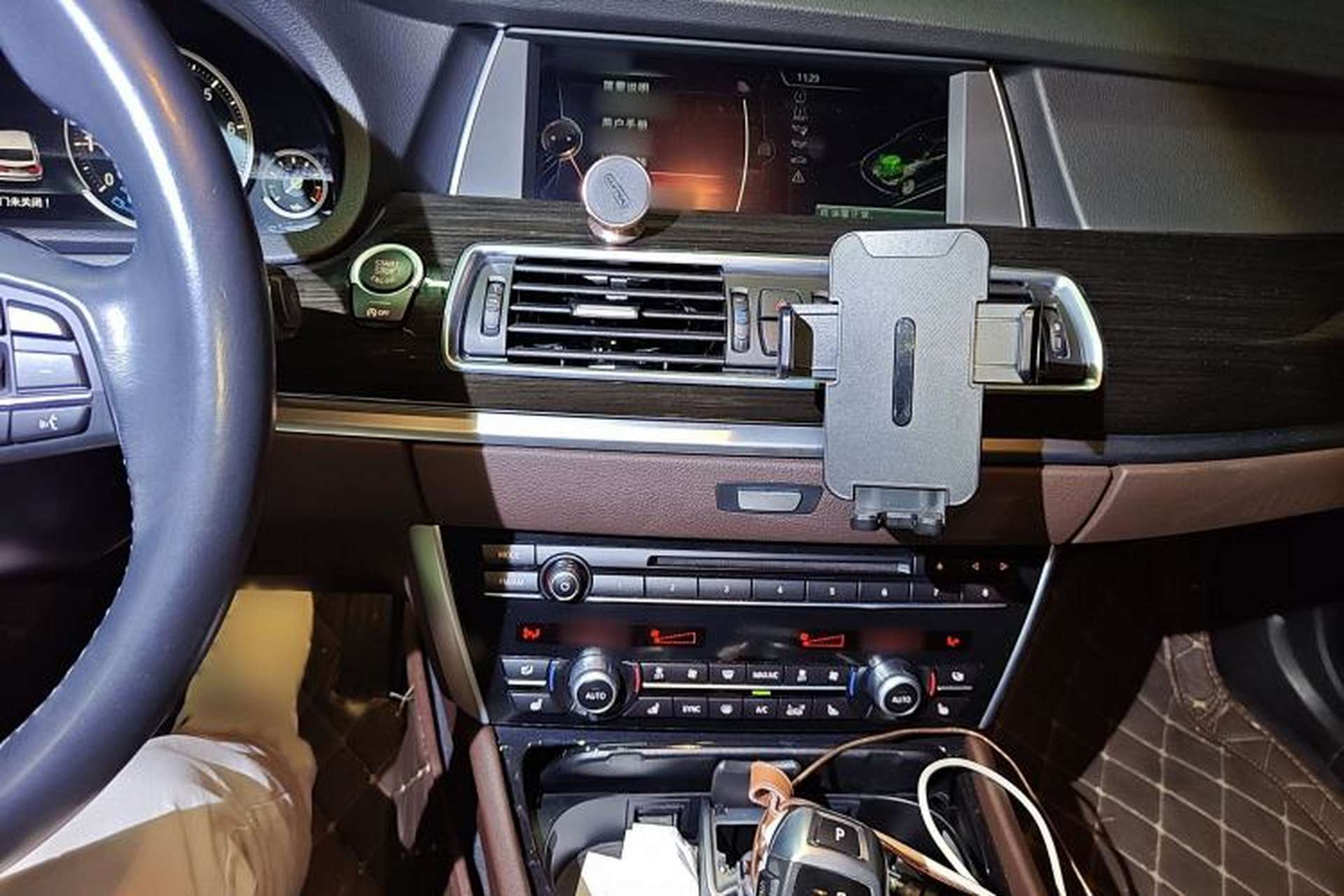 Used BMW 5 Series GT 2015 528i Luxury Edition Audio And AC Panel