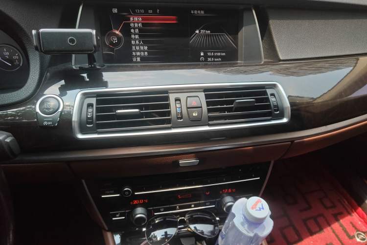 Used BMW 5 Series GT 2015 528i Leading Model Audio And AC Panel