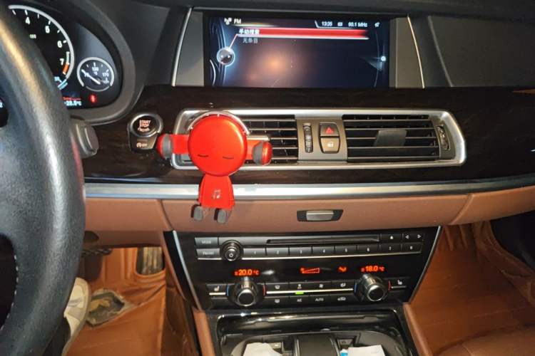 Used BMW 5 Series GT 2015 528i Leading Model Audio And AC Panel