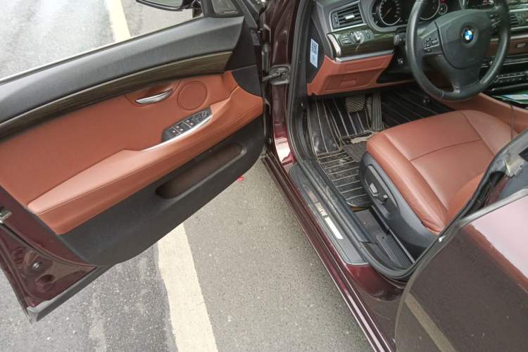 Used BMW 5 Series GT 2015 528i Leading Model Driver Seat