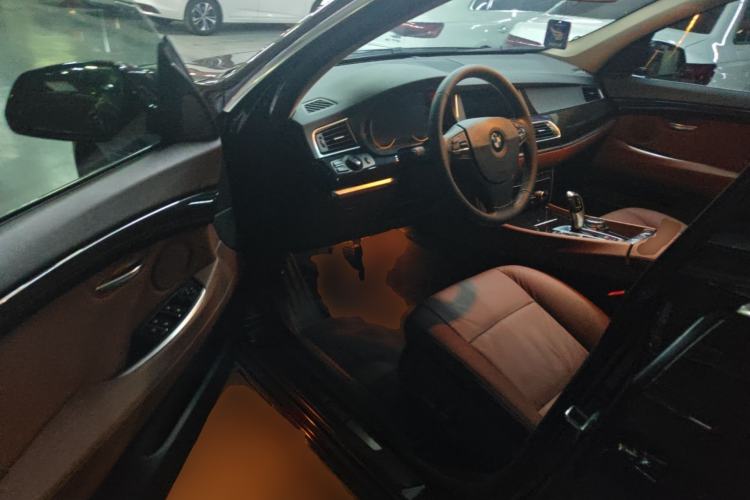 Used BMW 5 Series GT 2015 528i Leading Model Driver Seat
