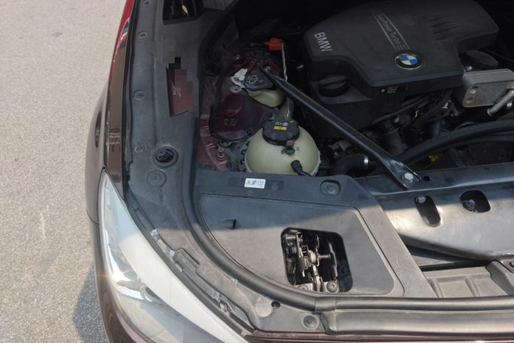 Used BMW 5 Series GT 2015 528i Leading Model Engine Bay Right