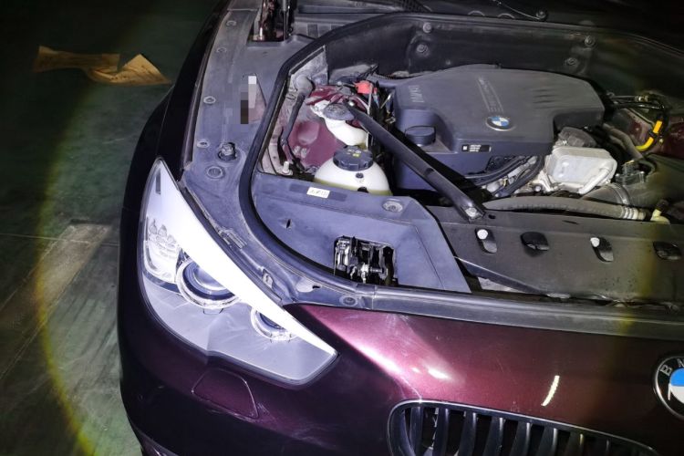 Used BMW 5 Series GT 2015 528i Leading Model Engine Bay Right