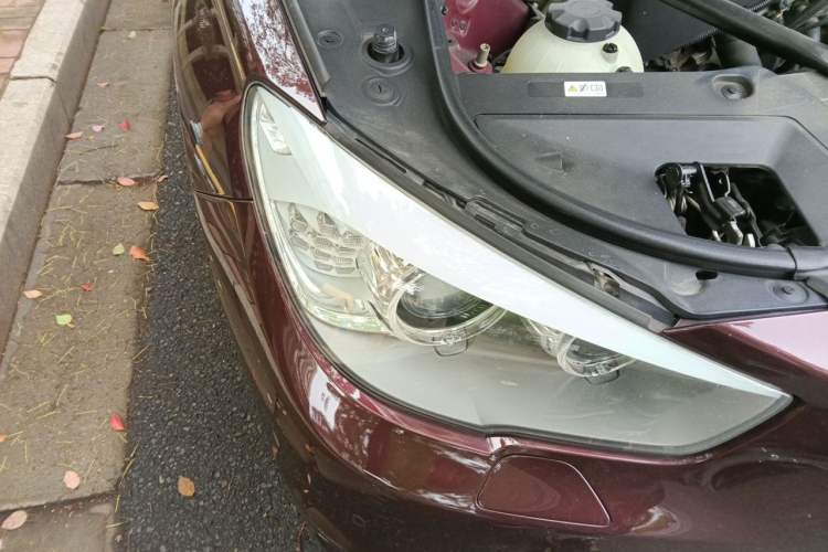 Used BMW 5 Series GT 2015 528i Leading Model Engine Bay Right