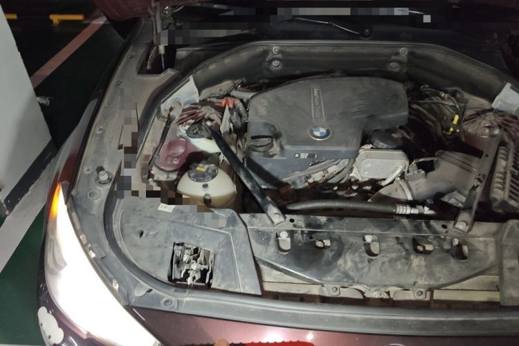 Used BMW 5 Series GT 2015 528i Leading Model Engine Bay Right