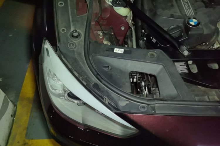Used BMW 5 Series GT 2015 535i Leading Model Engine Bay Right
