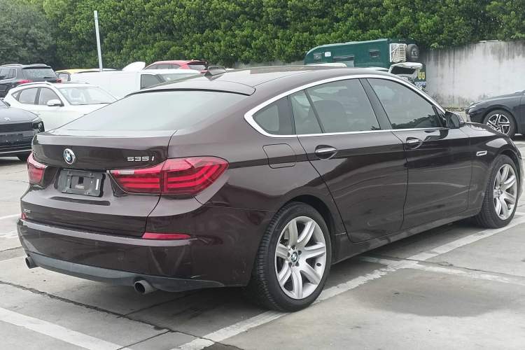 Used BMW 5 Series GT 2015 535i xDrive Exterior 4