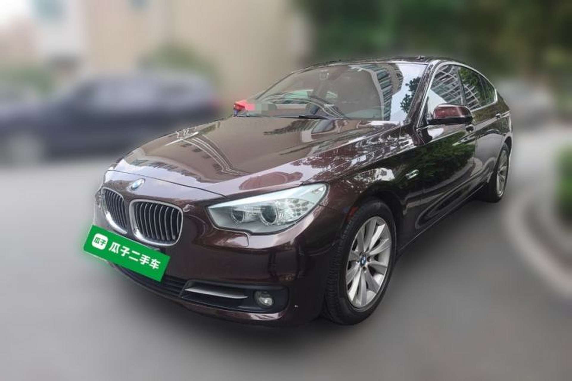 Used BMW 5 Series GT 2015 528i Leading Model Front Left 45 Deg