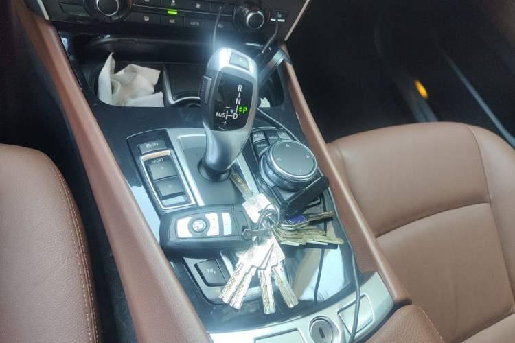 Used BMW 5 Series GT 2015 528i Leading Model Gear Lever