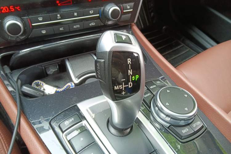 Used BMW 5 Series GT 2015 528i Leading Model Gear Lever