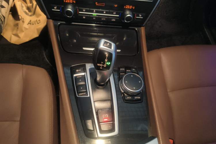 Used BMW 5 Series GT 2015 528i Leading Model Gear Lever