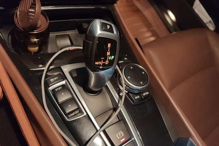 Used BMW 5 Series GT 2015 528i Leading Model Gear Lever