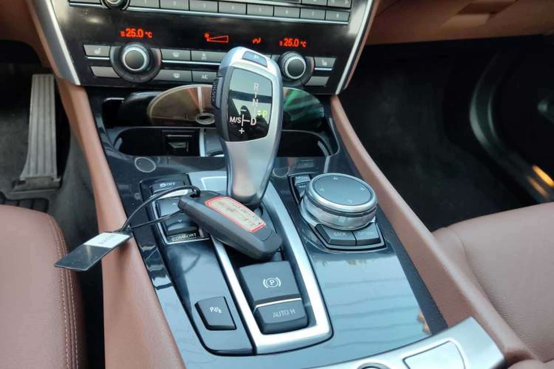 Used BMW 5 Series GT 2015 528i Leading Model Gear Lever