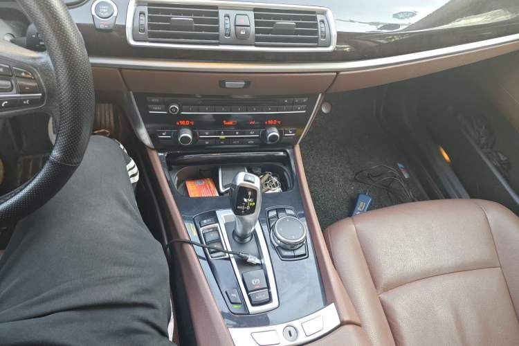 Used BMW 5 Series GT 2015 528i Leading Model Gear Lever