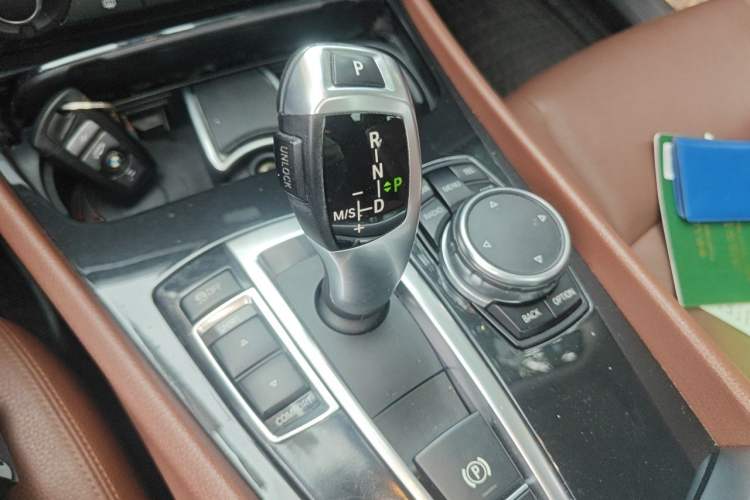 Used BMW 5 Series GT 2015 528i Leading Model Gear Lever