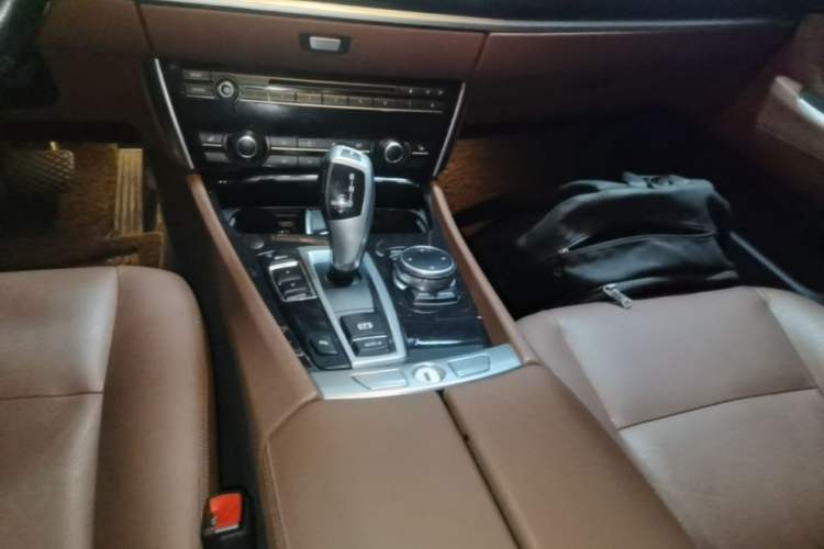 Used BMW 5 Series GT 2015 528i Leading Model Gear Lever