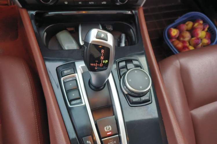 Used BMW 5 Series GT 2015 528i Leading Model Gear Lever