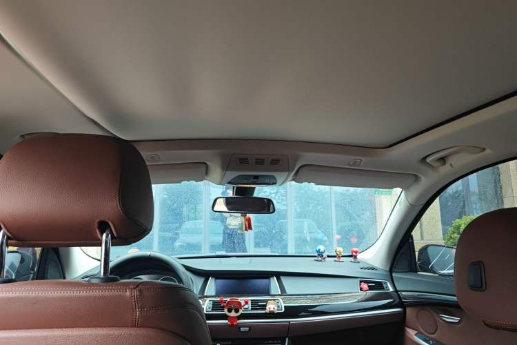 Used BMW 5 Series GT 2015 528i Leading Model Headliner