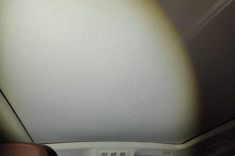 Used BMW 5 Series GT 2015 528i Leading Model Headliner