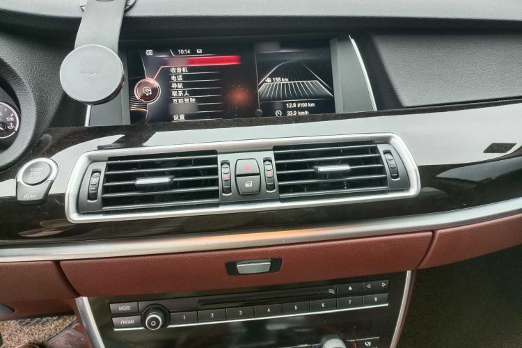 Used BMW 5 Series GT 2015 535i xDrive Interior 5