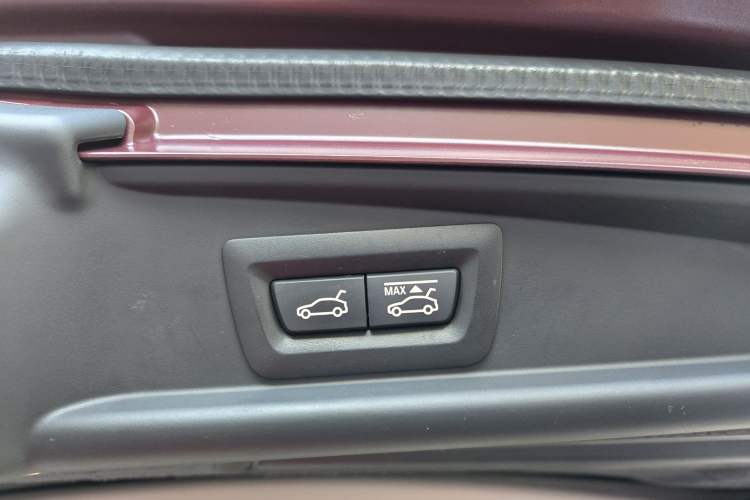 Used BMW 5 Series GT 2015 528i Leading Model Interior 8