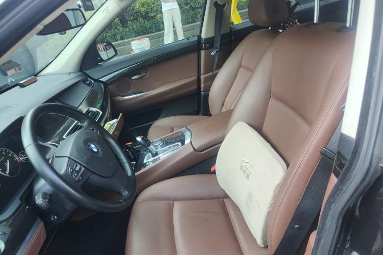Used BMW 5 Series GT 2015 528i Leading Model Left Front Seat