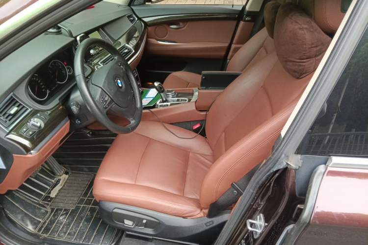 Used BMW 5 Series GT 2015 528i Leading Model Left Front Seat