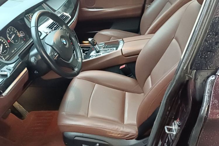 Used BMW 5 Series GT 2015 535i Leading Model Left Front Seat