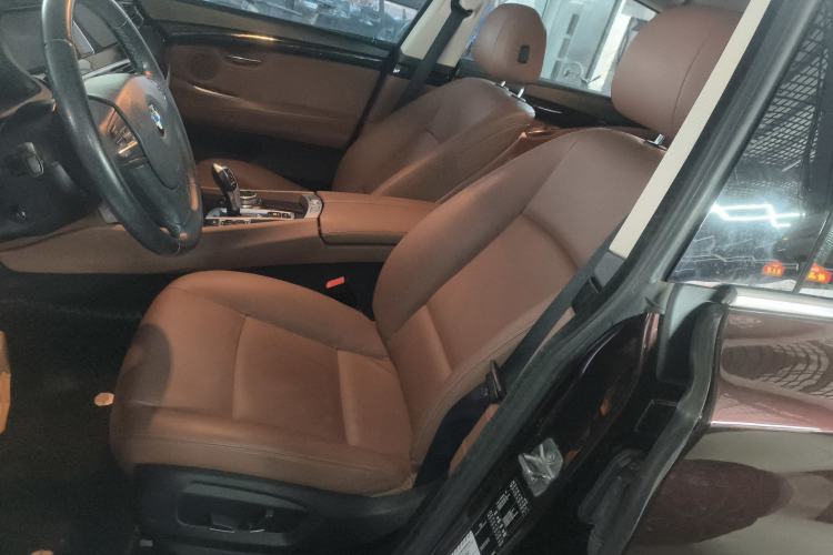 Used BMW 5 Series GT 2015 528i Leading Model Left Front Seat