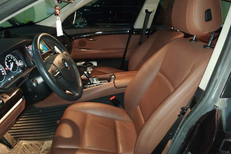Used BMW 5 Series GT 2015 528i Leading Model Left Front Seat
