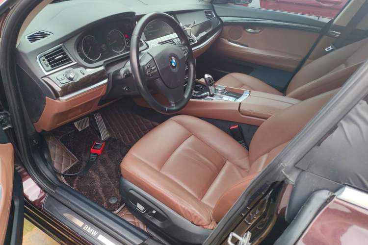 Used BMW 5 Series GT 2015 528i Leading Model Left Front Seat