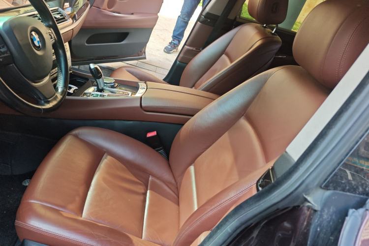 Used BMW 5 Series GT 2015 535i Leading Model Left Front Seat
