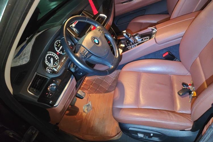 Used BMW 5 Series GT 2015 528i Leading Model Left Front Seat