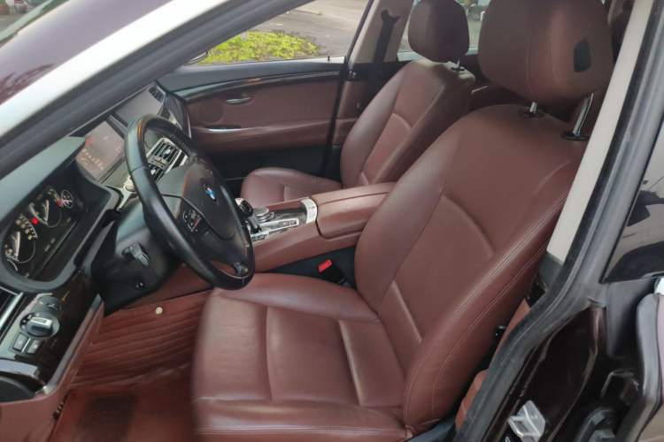 Used BMW 5 Series GT 2015 528i Leading Model Left Front Seat