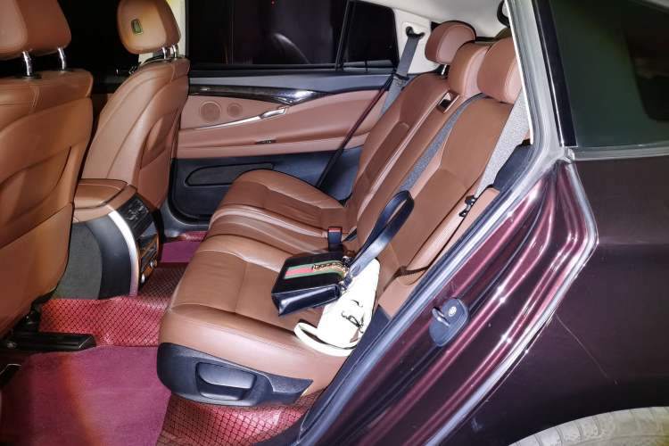 Used BMW 5 Series GT 2015 528i Leading Model Left Rear Seat