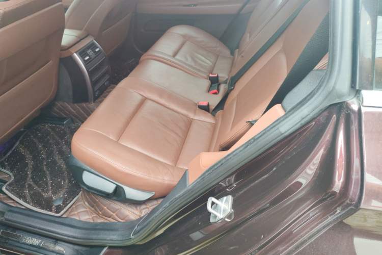 Used BMW 5 Series GT 2015 528i Leading Model Left Rear Seat