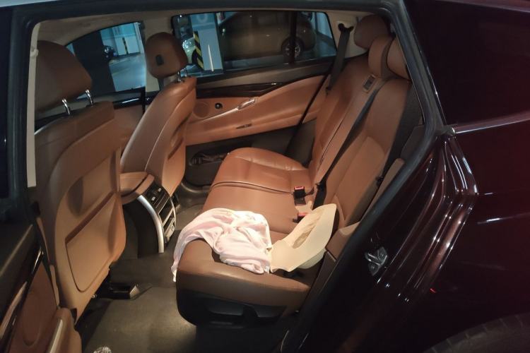 Used BMW 5 Series GT 2015 528i Leading Model Left Rear Seat