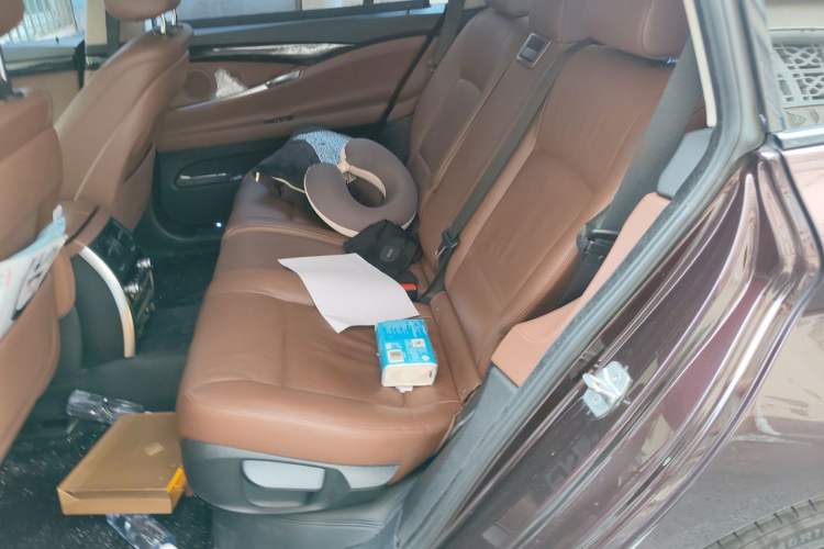 Used BMW 5 Series GT 2015 535i Leading Model Left Rear Seat