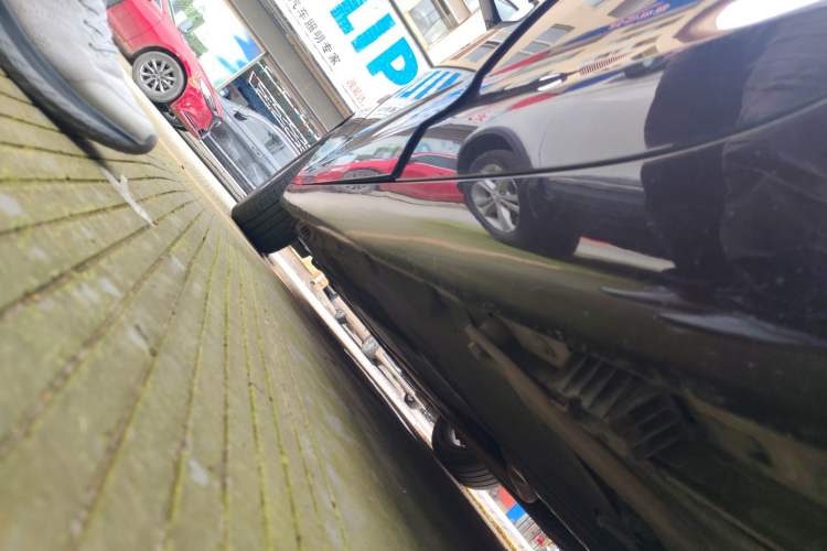 Used BMW 5 Series GT 2015 528i Leading Model Left Side Sill