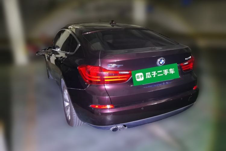 Used BMW 5 Series GT 2015 528i Leading Model Rear Left 45 Deg