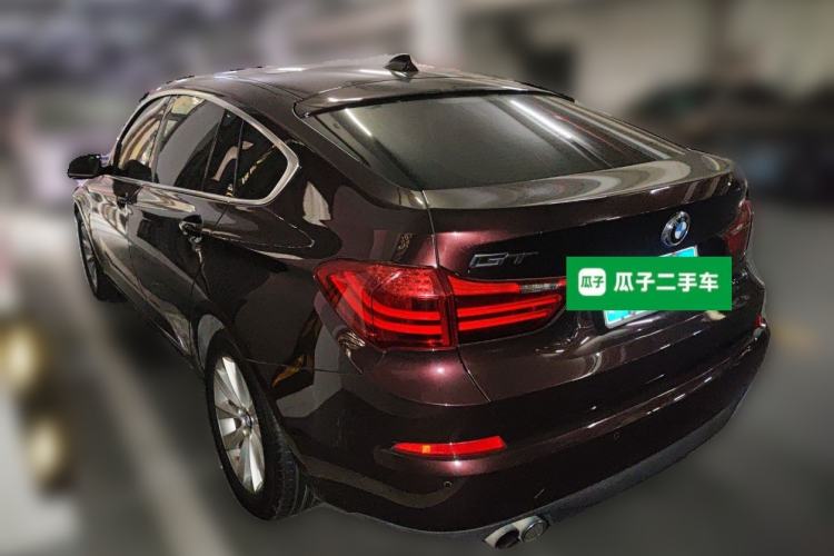 Used BMW 5 Series GT 2015 528i Leading Model Rear Left 45 Deg